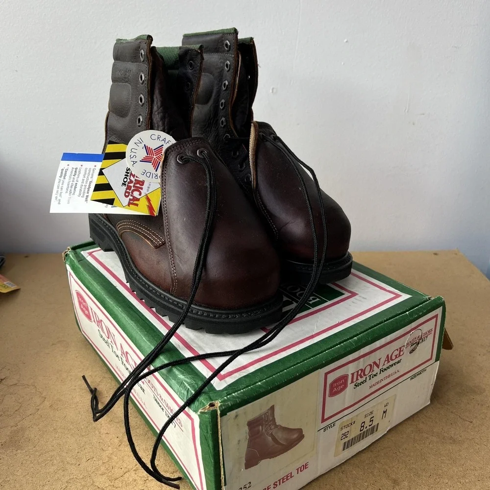 VINTAGE Iron Age Boots Mens Size 8.5 Brown‎ Steel Toe Work USA Vibram EH 252